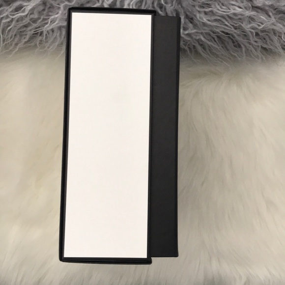 CHANEL perfume box - Picture 2 of 6